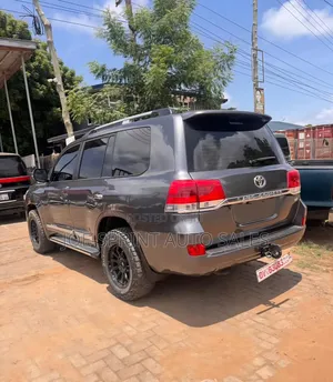 Toyota Land Cruiser 4.5 V8 GX-R 2014 Gray