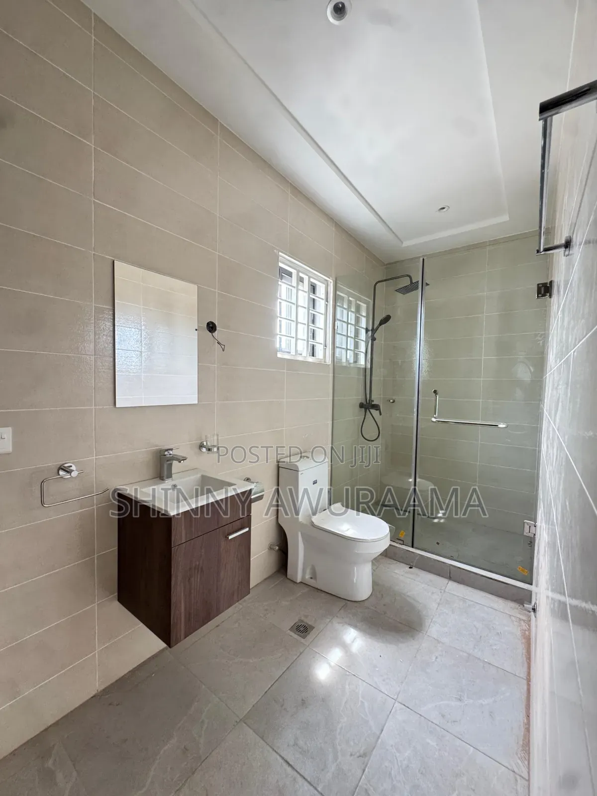 3bdrm House in Ogbojo, Boundary Road Area for sale