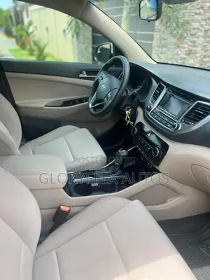 Hyundai Tucson 2017 Silver