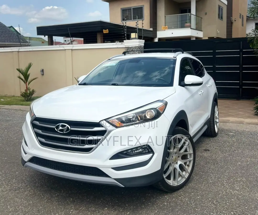 Hyundai Tucson 2017 Silver