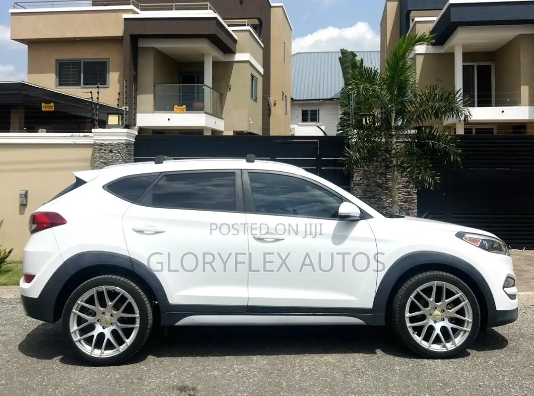 Hyundai Tucson 2017 Silver