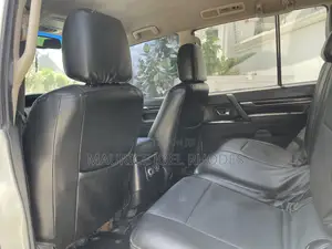 Mitsubishi Pajero 2011 White