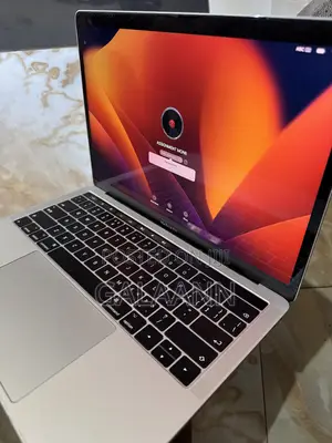 Laptop Apple MacBook Pro 2017 8GB Intel Core i5 SSD 140GB