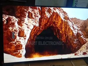 Samsung 43” Smart Television With Ultra Hd Display Smart Features