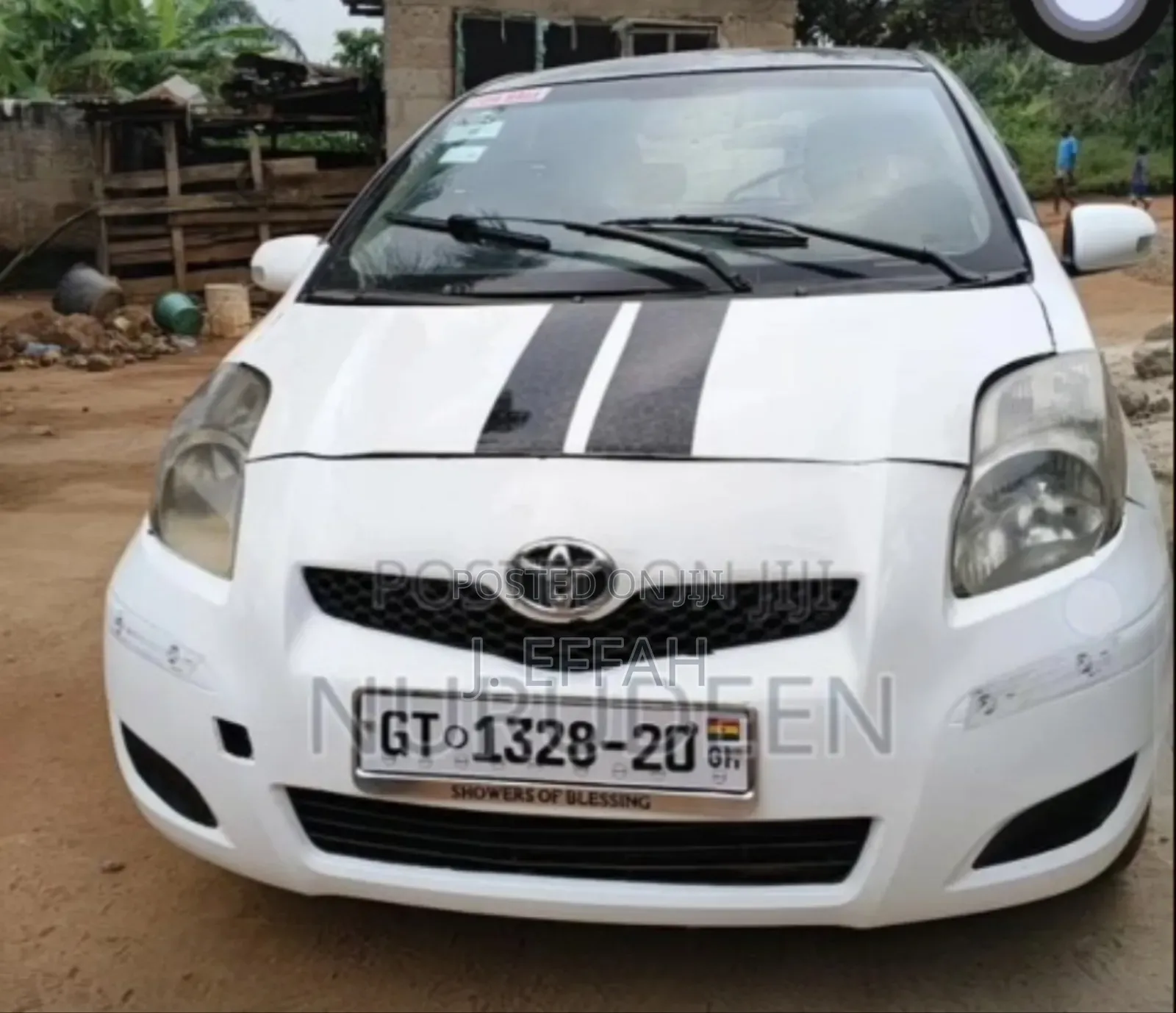Toyota Vitz 1.0 FWD 3dr 2010 White