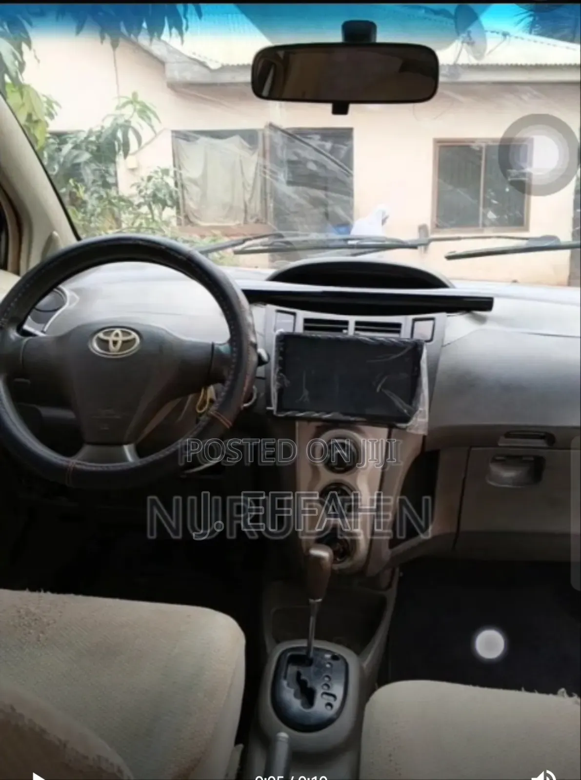 Toyota Vitz 1.0 FWD 3dr 2010 White