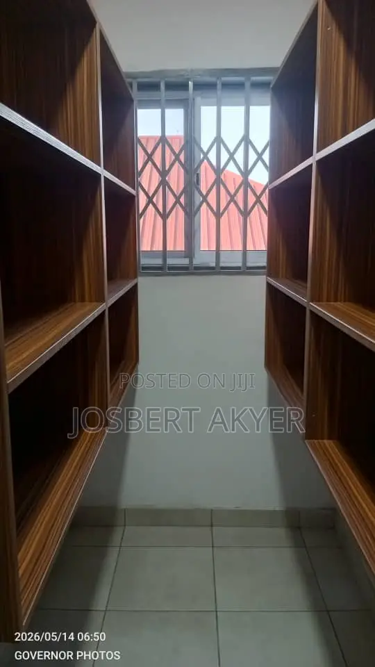 Furnished 8bdrm House in Josbert Homes, Ofankor for sale