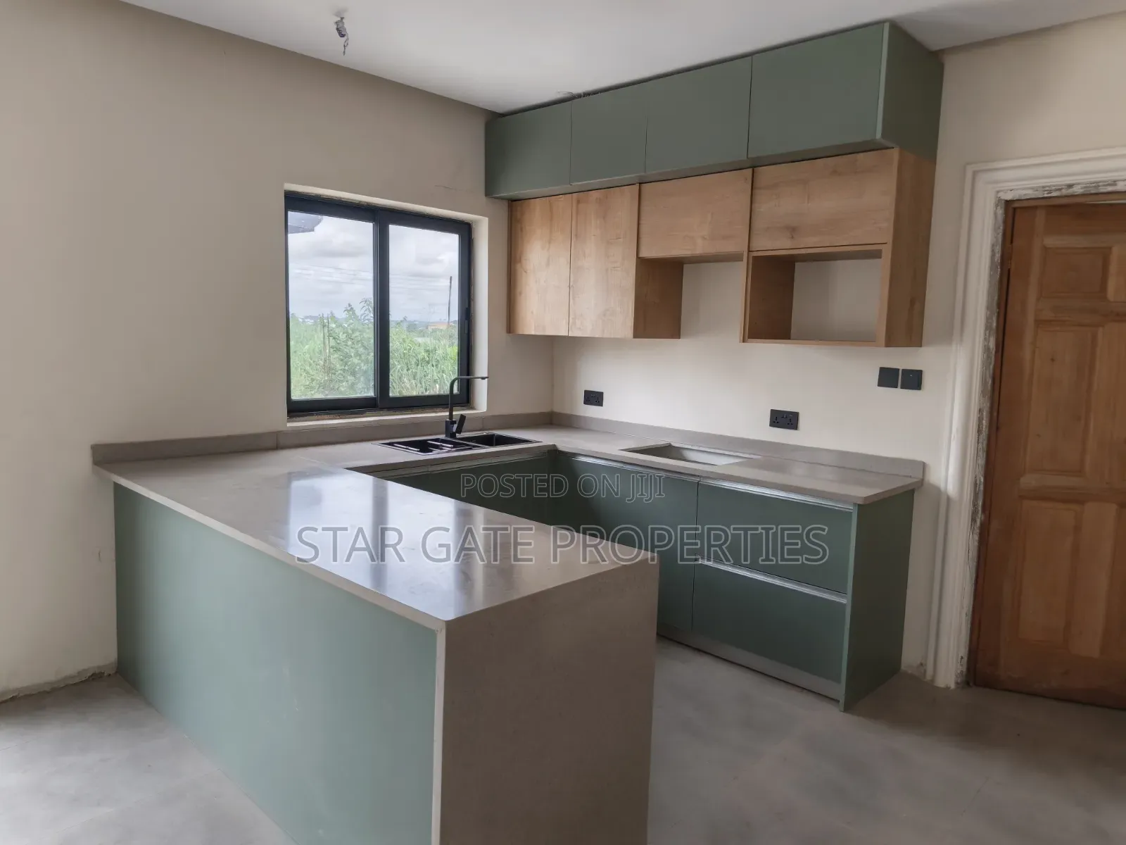 2bdrm House in Abuakwa Akropong, Kumasi Metropolitan for sale