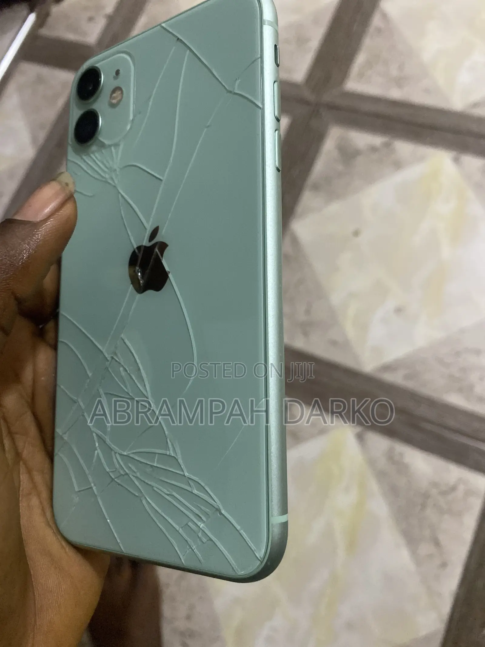 Apple iPhone 11 64 GB Green