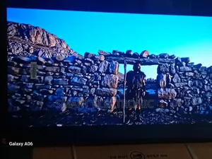 Samsung 43” Crystal Uhd Tv With Rich Sound Clear Images