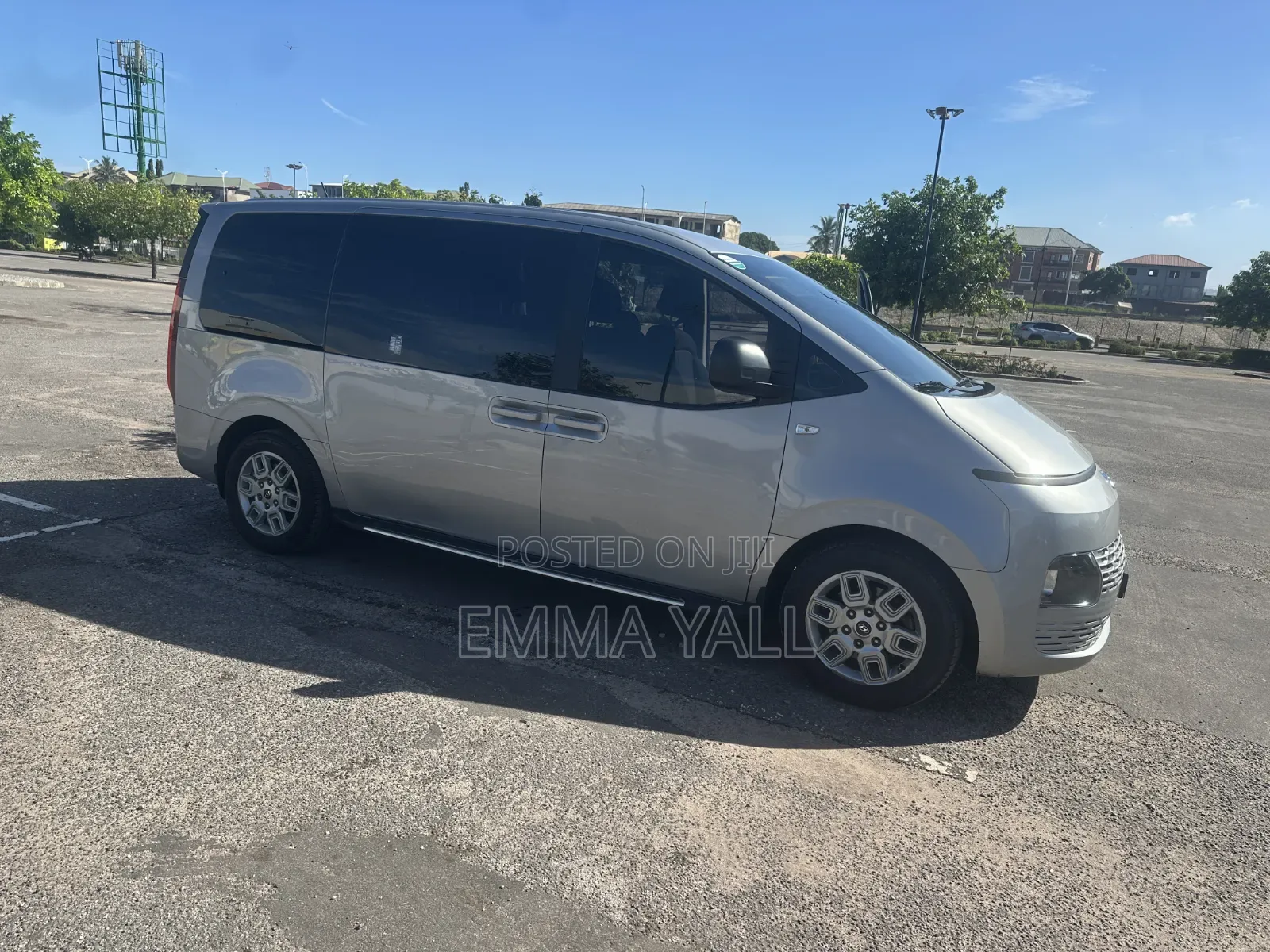 Hyundai Staria