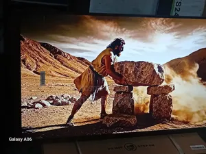 Samsung 43” Smart Entertainment Tv With Dynamic Color Display