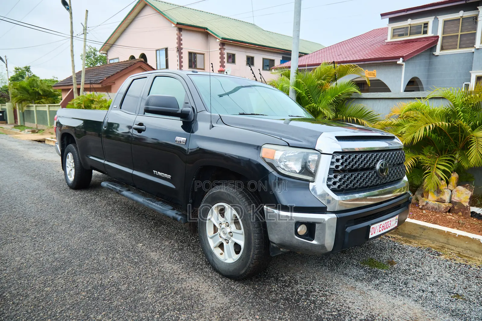 Toyota Tundra SR5 5.7L V8 w/FFV 4x4 Double Cab 6.6 ft. box 145.7 in. WB