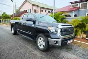 Toyota Tundra SR5 5.7L V8 w/FFV 4x4 Double Cab 6.6 ft. box 145.7 in. WB