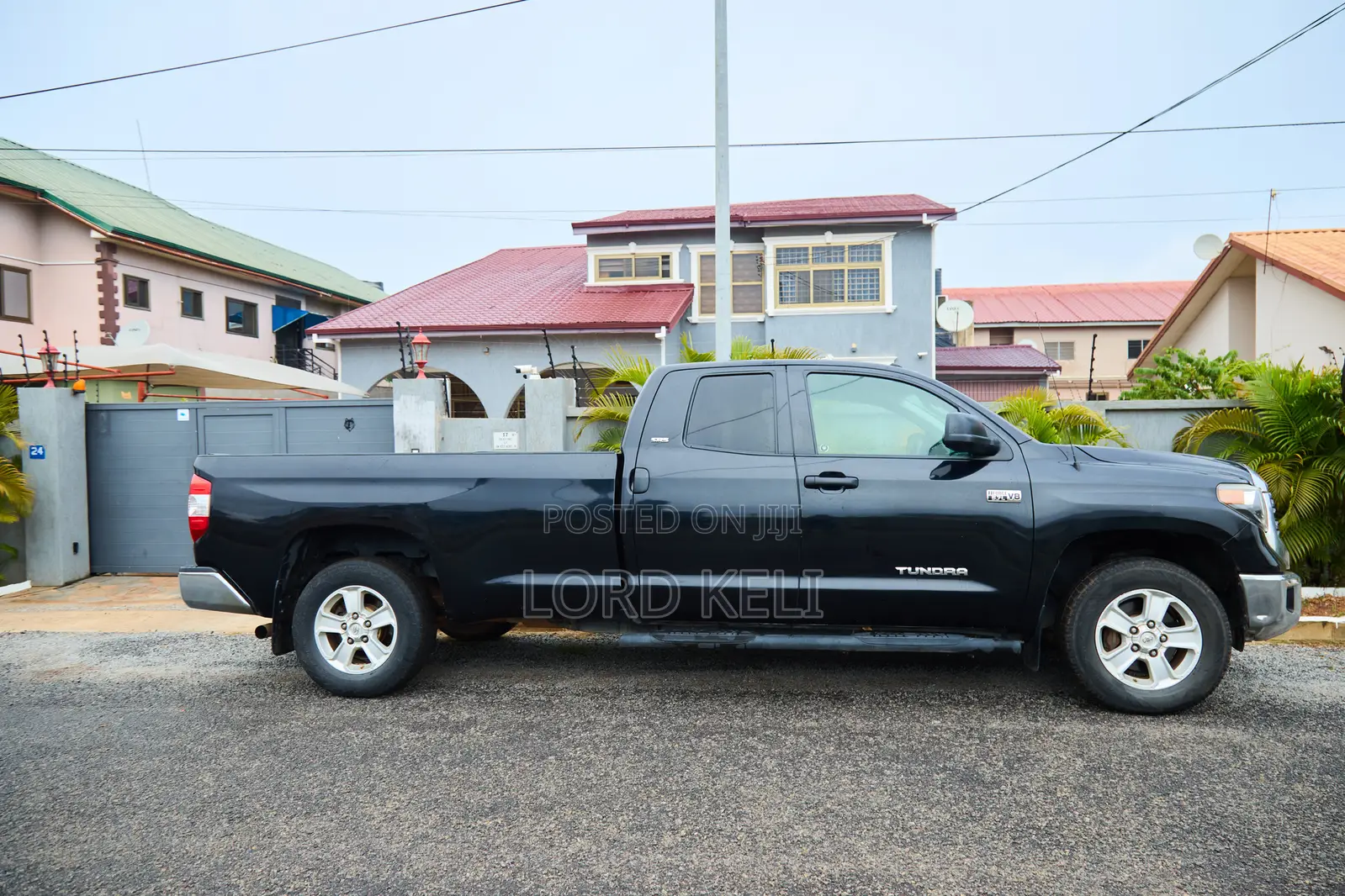Toyota Tundra SR5 5.7L V8 w/FFV 4x4 Double Cab 6.6 ft. box 145.7 in. WB