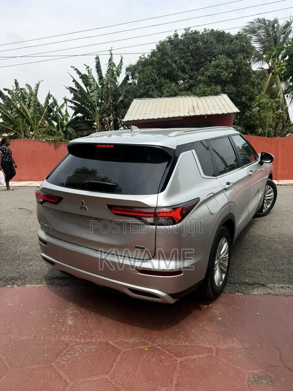 Mitsubishi Outlander SE 2024 Silver