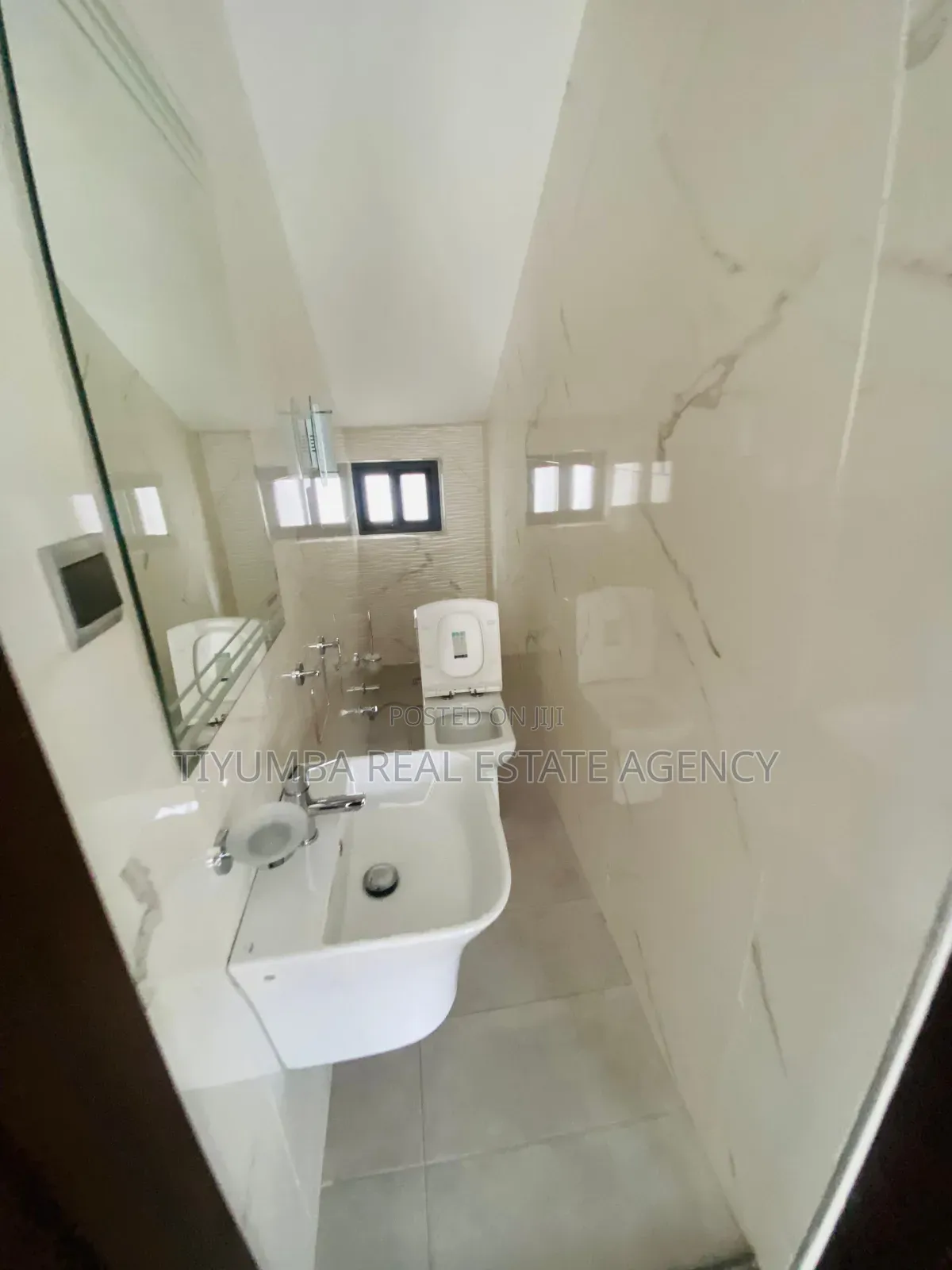 4bdrm House in Tiyumba Real Estate, Airport Residential Area for rent