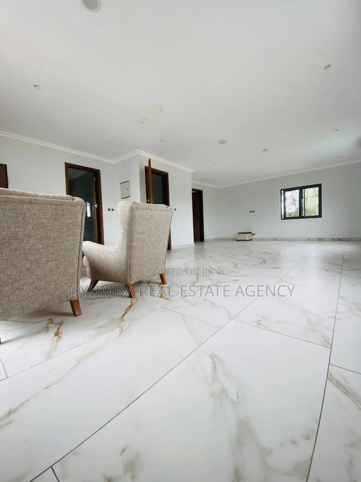 4bdrm House in Tiyumba Real Estate, Airport Residential Area for rent