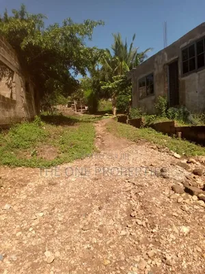 2bdrm House in Kotoku Papase Town, Accra Metropolitan for sale