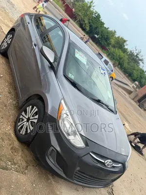 Hyundai Accent GLS 4dr Sedan (1.6L 4cyl 6M) 2015 Silver