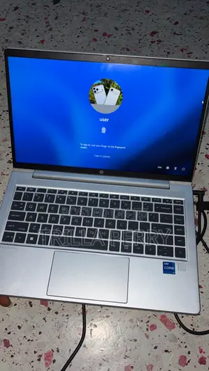 Laptop HP ProBook 640 G8 16GB Intel Core i7 HDD+SSD 512GB