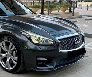 Ifiniti Q70 Front Grille 2015