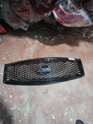 Ifiniti Q70 Front Grille 2015