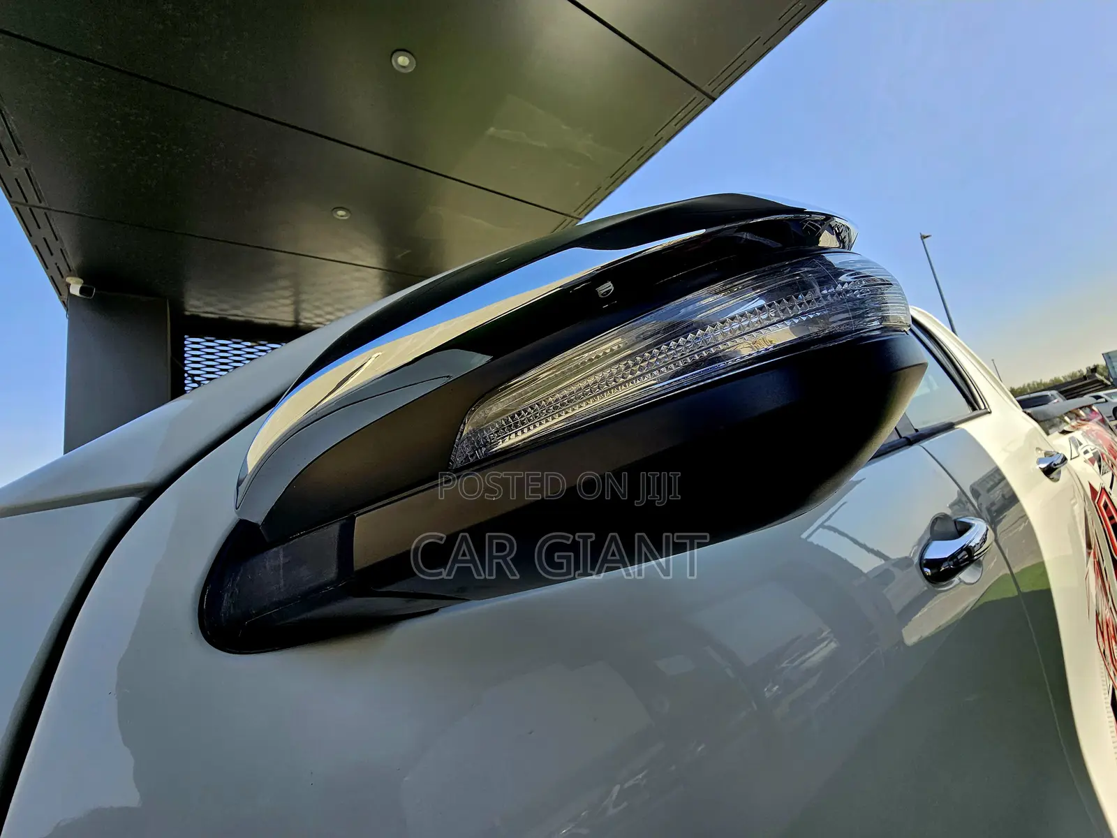 Toyota Hilux 2024 White