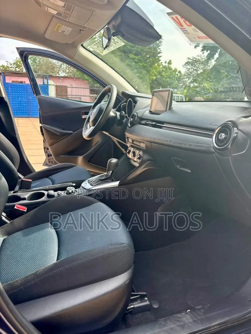 Toyota Yaris iA 1.5 FWD 2017 Blue