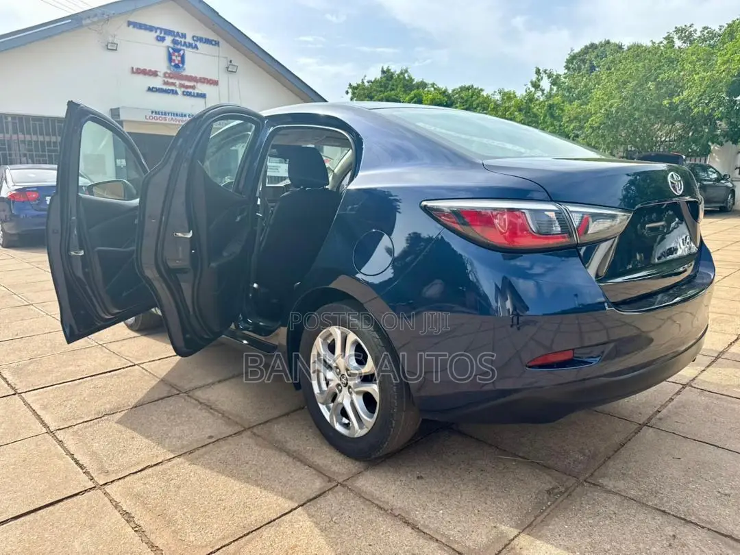 Toyota Yaris iA 1.5 FWD 2017 Blue