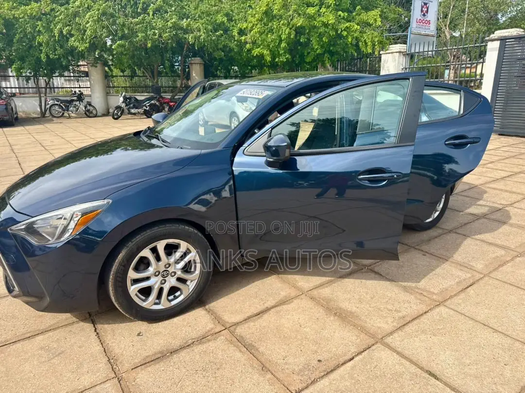Toyota Yaris iA 1.5 FWD 2017 Blue