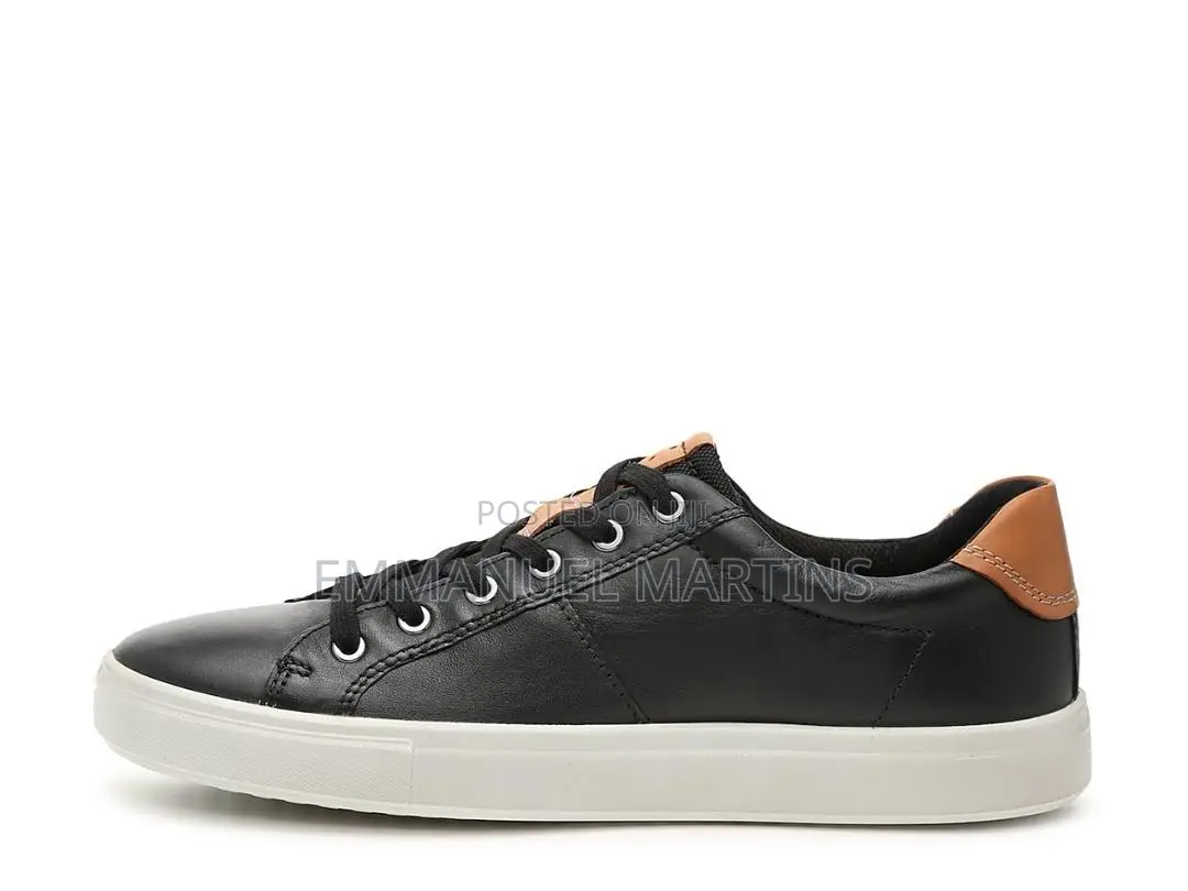 Ecco - Sleek Black Leather Sneakers