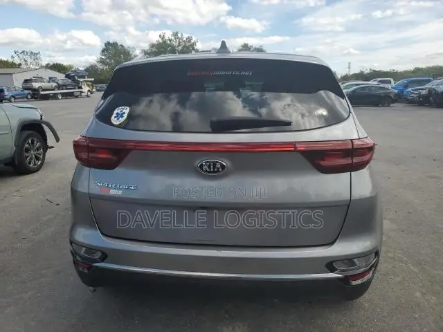Kia Sportage LX 2021 Silver