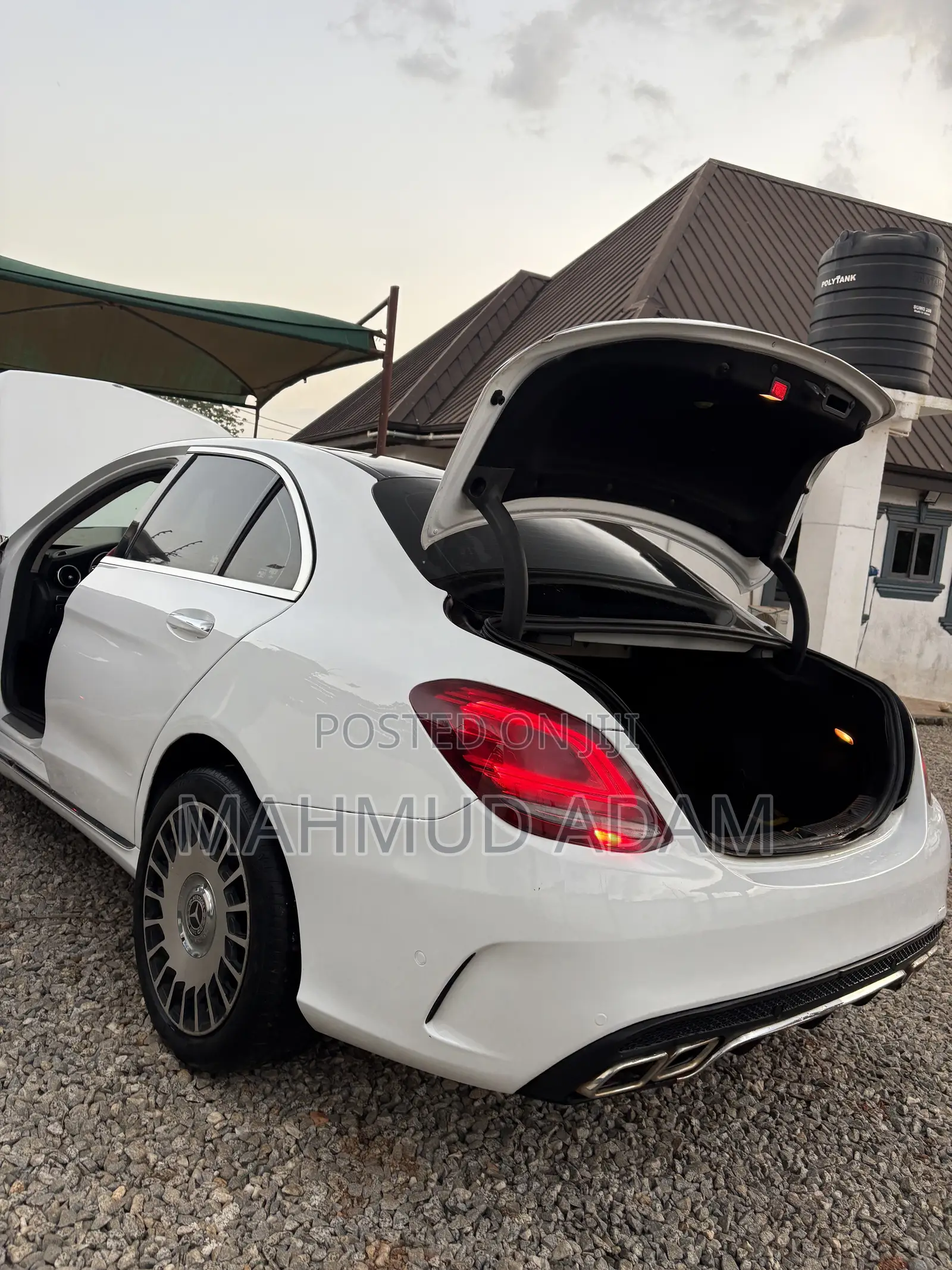 Mercedes-Benz C300 Base 4dr RWD Sedan (2.0L 4cyl 7A) 2015 White