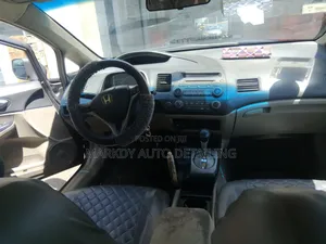 Honda Civic 2010 Gray