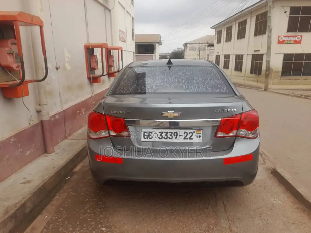 Chevrolet Cruze 2010 Gray
