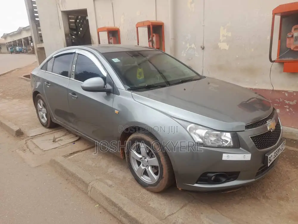 Chevrolet Cruze 2010 Gray