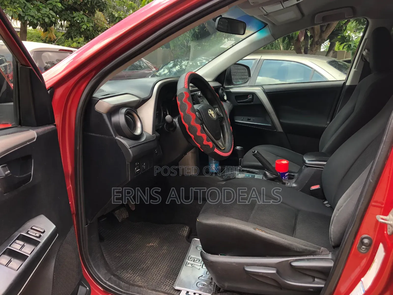 Toyota RAV4 LE FWD (2.5L 4cyl 6A) 2016 Red