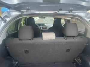 Toyota Vitz 1.0 FWD 3dr 2013 Blue