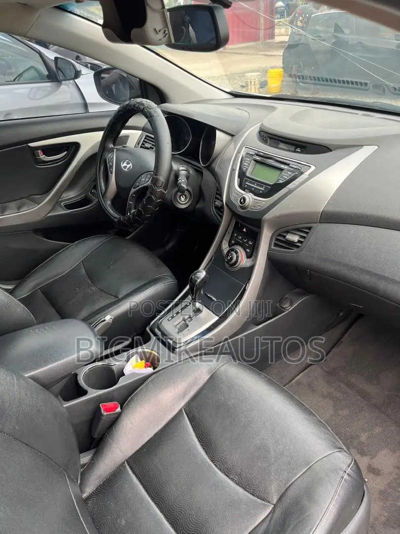 Hyundai Elantra 2013 Gray