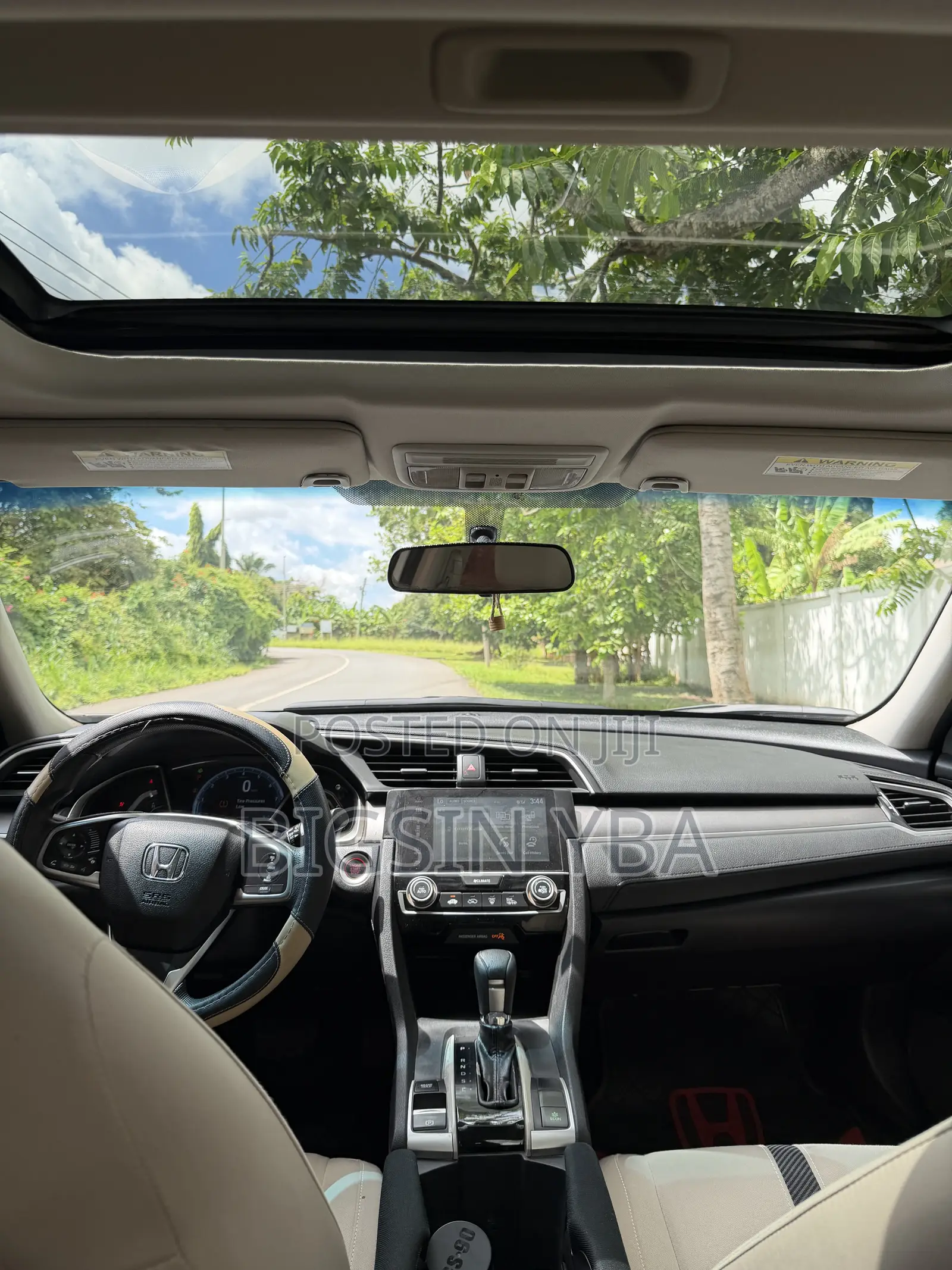 Honda Civic LX 4dr Sedan (2.0L 4cyl) 2016 White