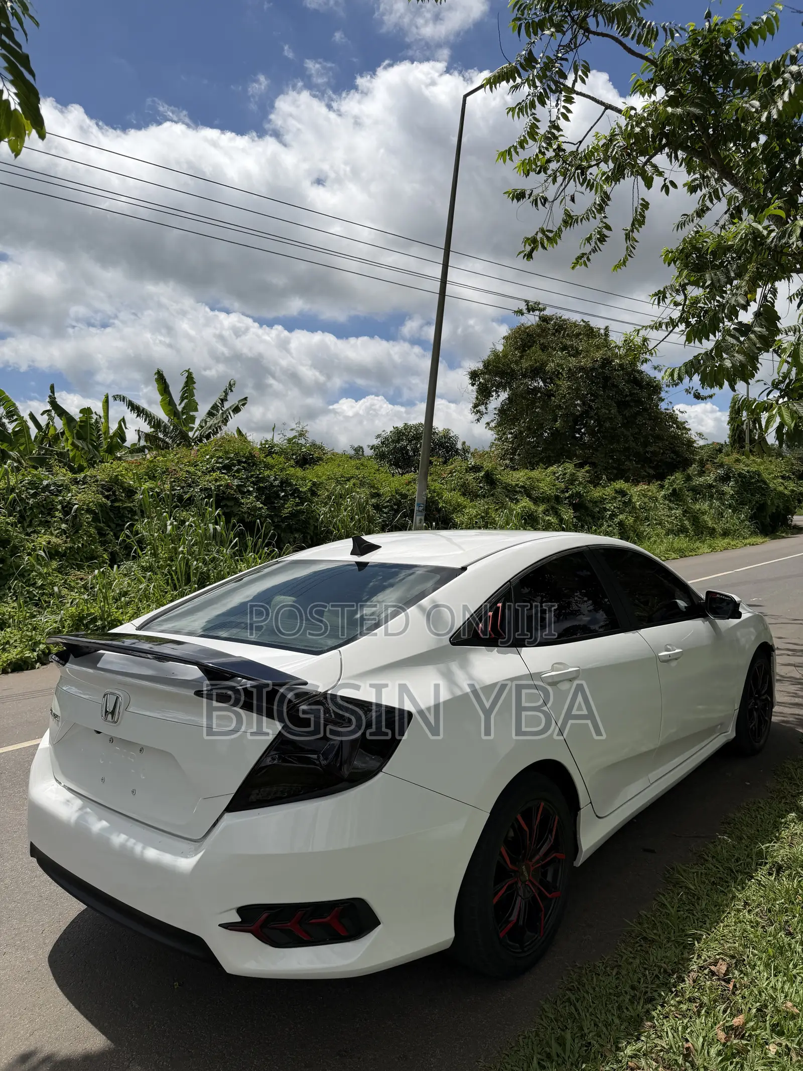 Honda Civic LX 4dr Sedan (2.0L 4cyl) 2016 White