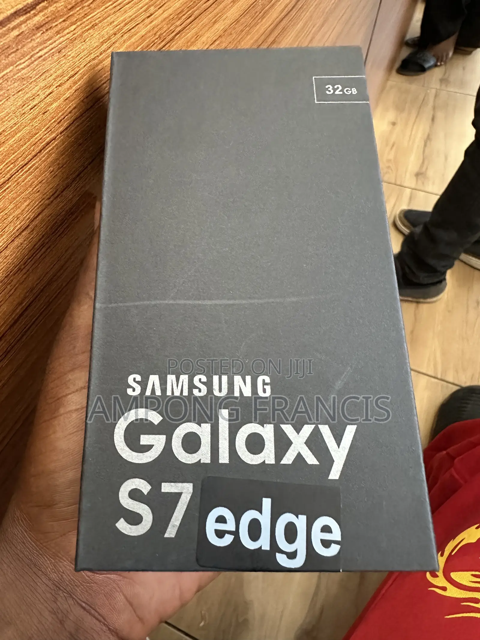 New Samsung Galaxy S7 edge 32 GB Gold
