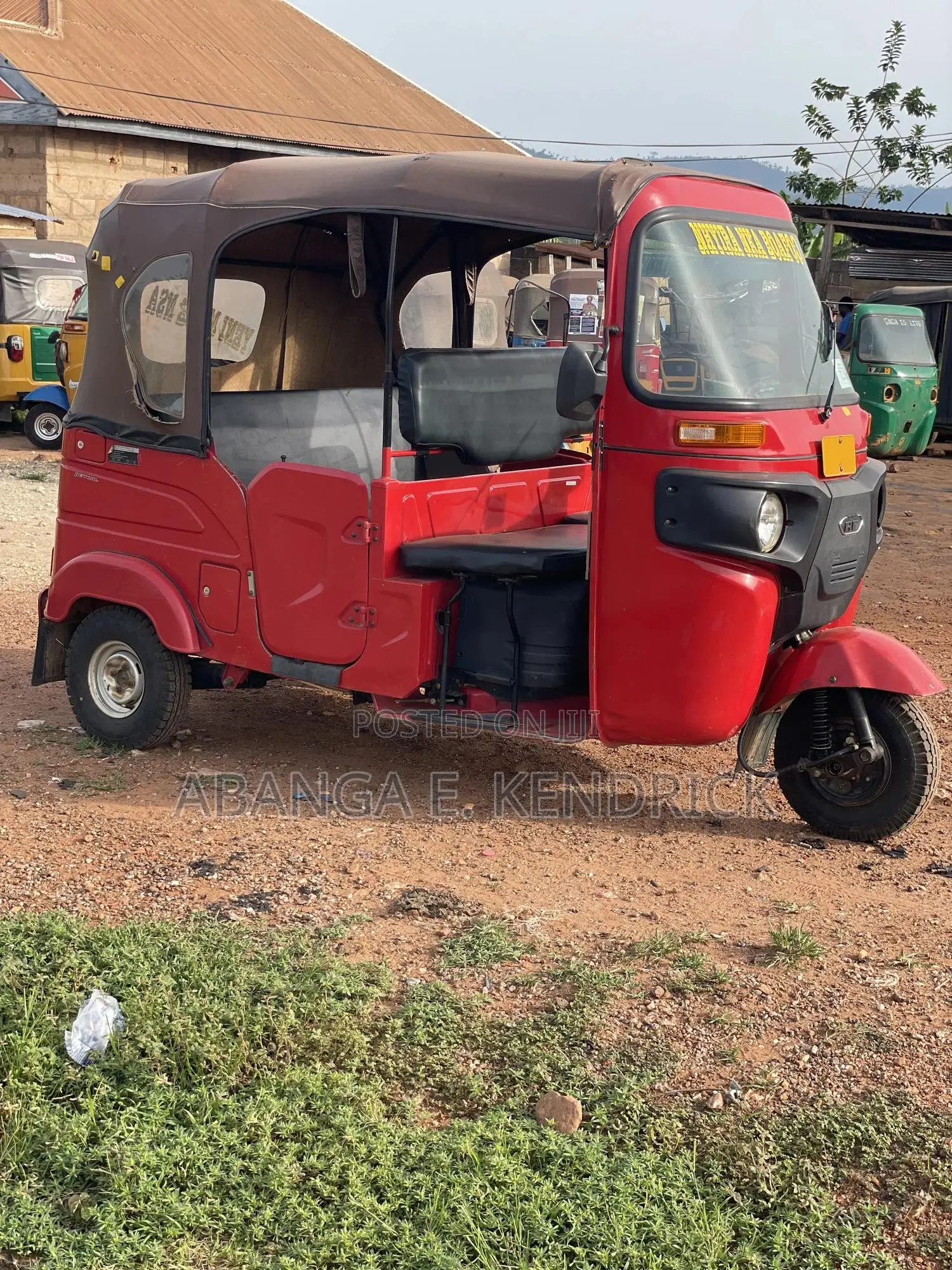 Bajaj RE 2025 Red