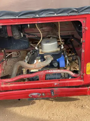 Bajaj RE 2025 Red