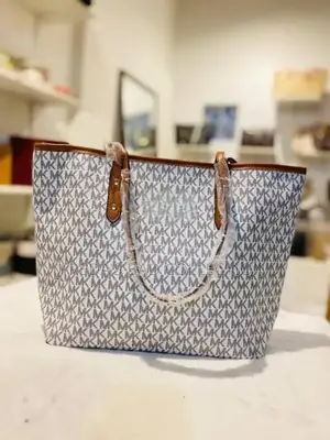 Ladies Hangbag