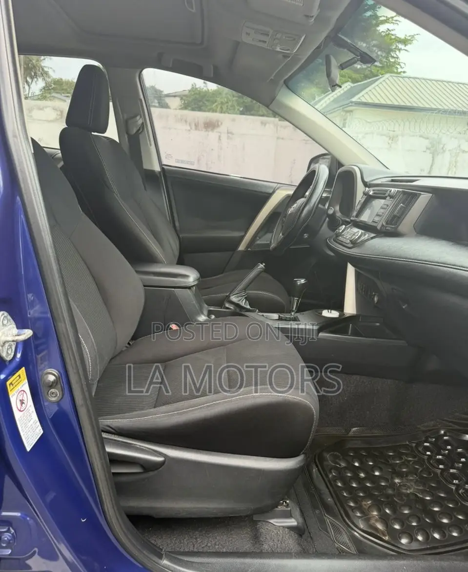Toyota RAV4 2015 Blue