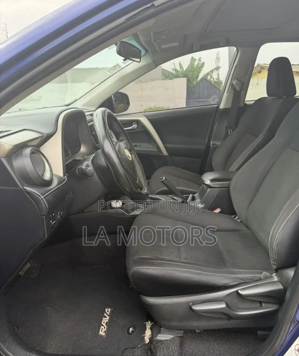 Toyota RAV4 2015 Blue