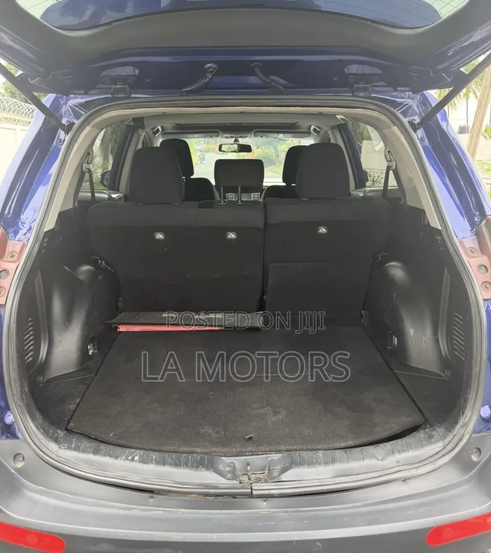 Toyota RAV4 2015 Blue