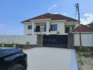 4bdrm House in Spintex, Coca Cola for sale
